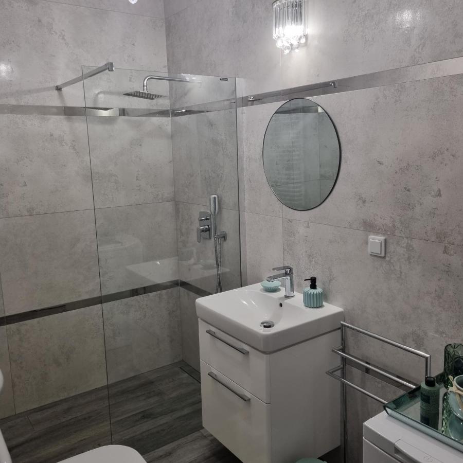 Apartament Skarbowa Leszno  Exteriör bild